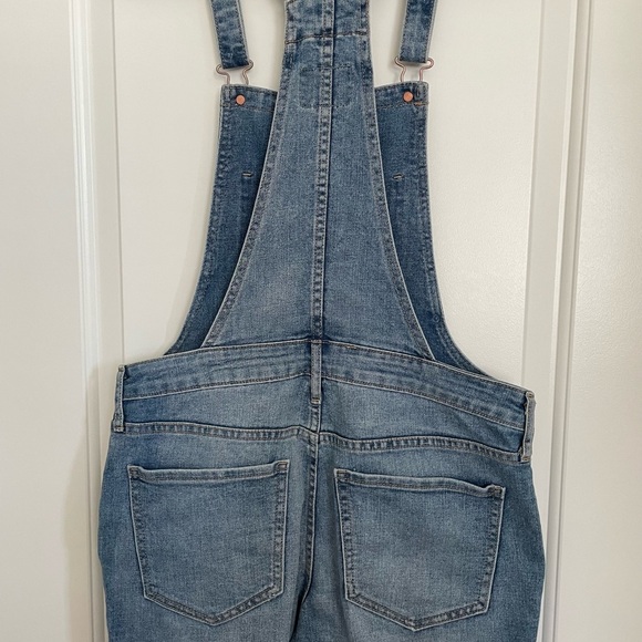 Old Navy Denim Jean Overalls Size 2  Coastal Cowgirl Classic Chic  EUC - Picture 7 of 9